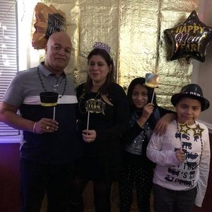 Meet your Posher, Dania